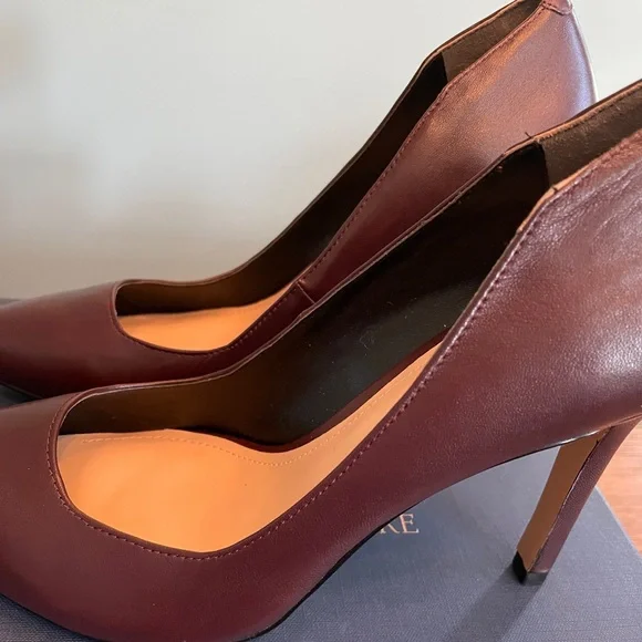 Pour La Victoire never worn size 9 burgundy heels - Picture 2 of 6